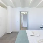 Paros Casa Costa Oro